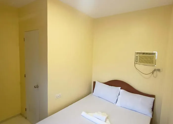 Hostel Lovers *